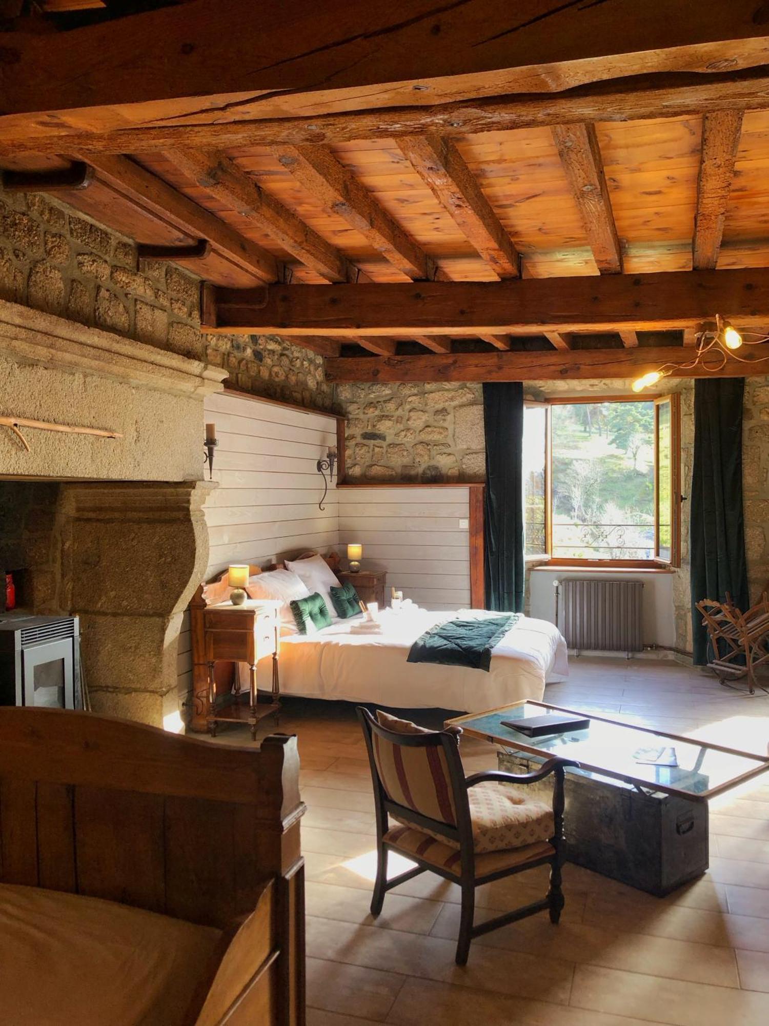 Le Petit Chateau Du Villard Le Malzieu-Forain Экстерьер фото